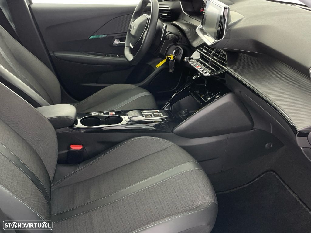 Peugeot 208 1.2 PureTech Allure EAT8 - 22