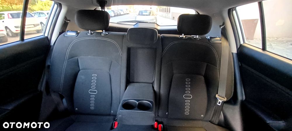 Kia Sportage - 12