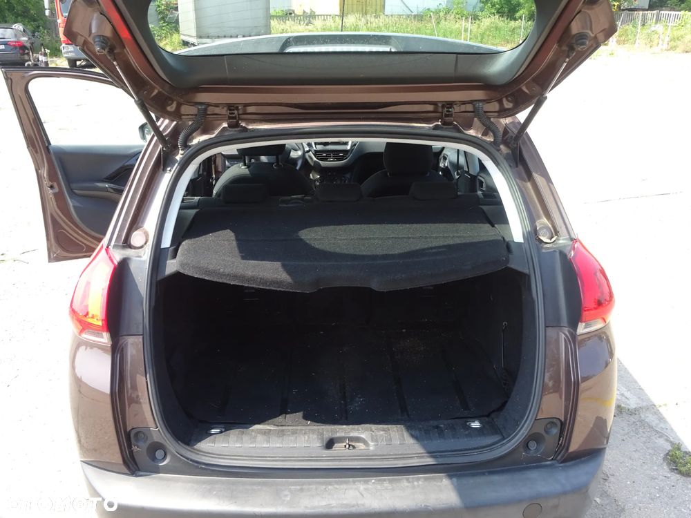 Peugeot 2008 1.2 Pure Tech Active EU6 - 20