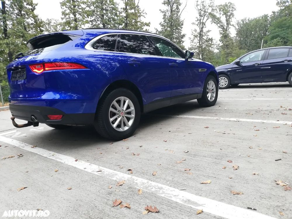 Jaguar F-Pace 20d AWD Portfolio - 28