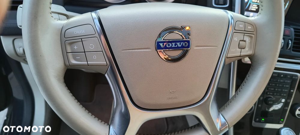 Volvo XC 60 T6 AWD Momentum - 14