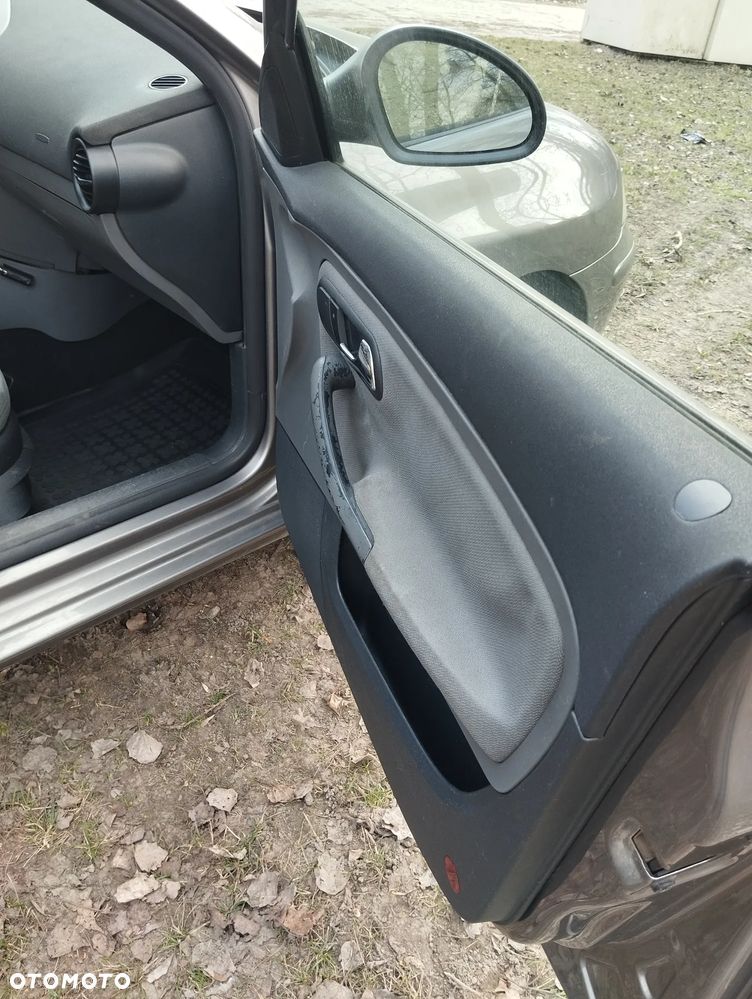 Seat Ibiza 1.4 16V Signo - 11