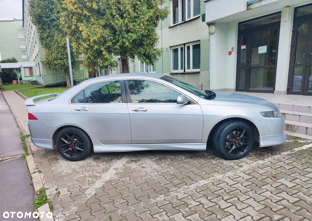 4x Felgi 17 m.in. do HONDA CR-V HR-V Accord FR-V Civic IX X VII UFO CR-Z Czarne - B1012 (BY1833) - 4