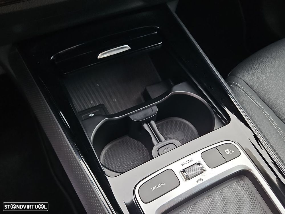 Mercedes-Benz GLA 180 d Progressive - 22