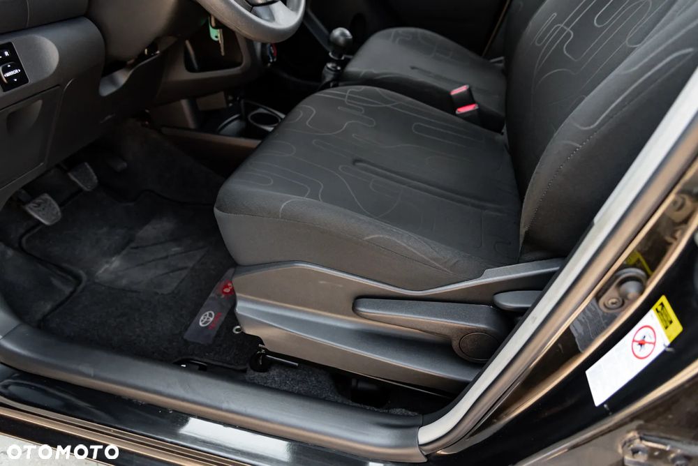 Toyota Yaris 1.33 VVT-i Executive - 18