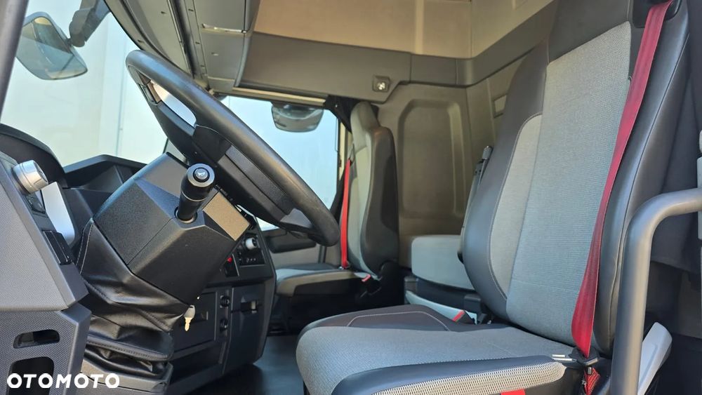 Renault T 430 6X2 - 17