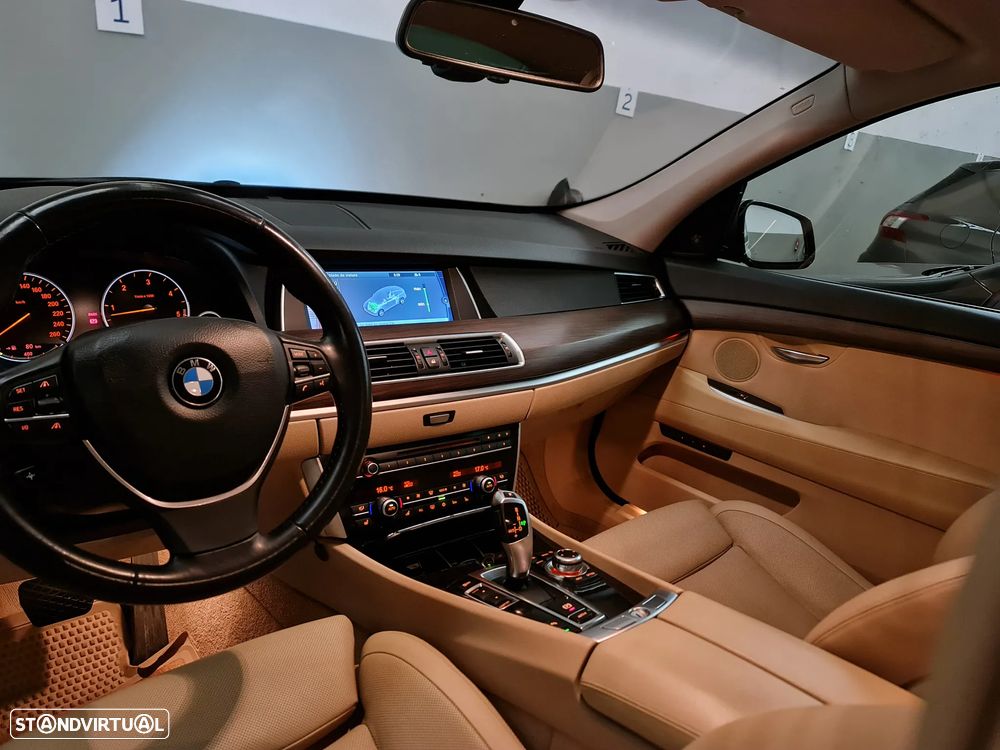 BMW 535 Gran Turismo d Pack M - 28