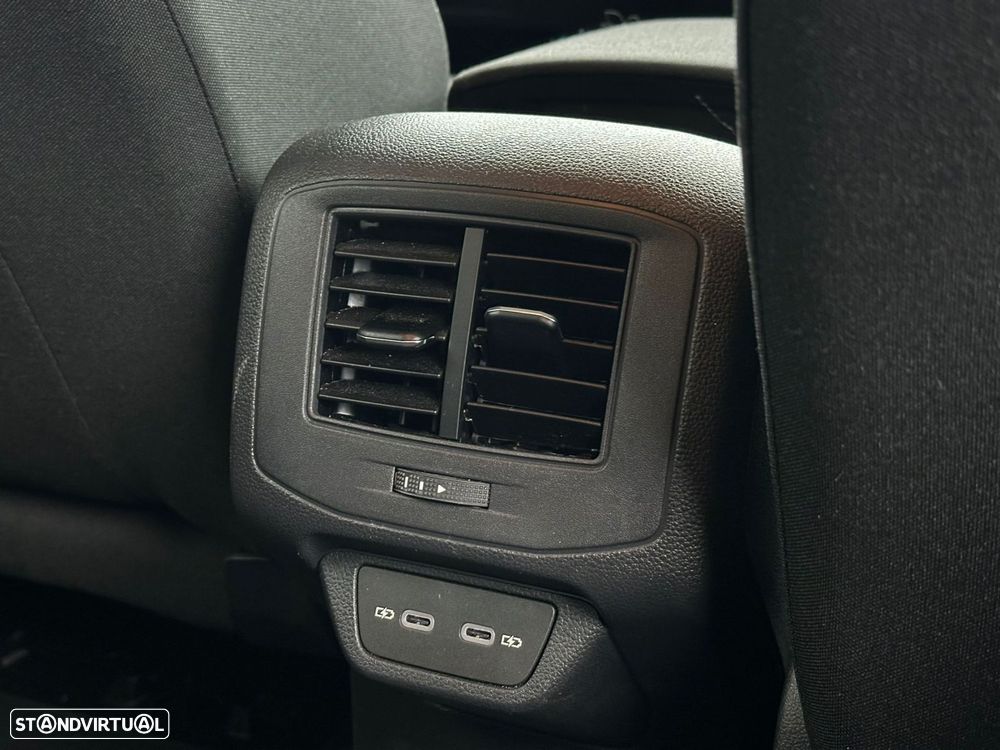 VW T-Roc 1.0 TSI Urban - 12
