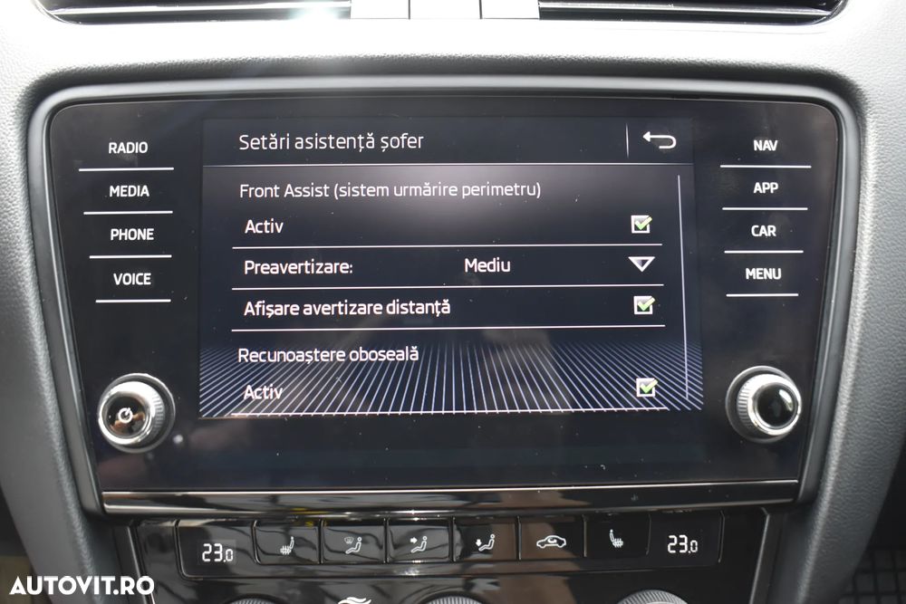 Skoda Octavia 1.6 TDI DSG Style - 18
