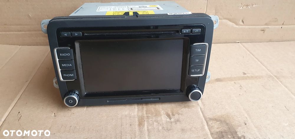 Radio radioodtwarzacz oryginał BDB KOD VW Passat B6 3C8035190 - 1