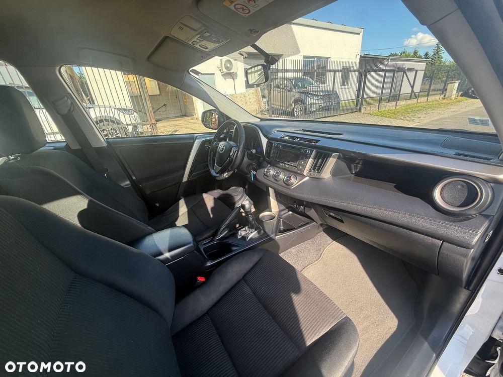 Toyota RAV4 2.0 D-4D Premium 4x2 - 17