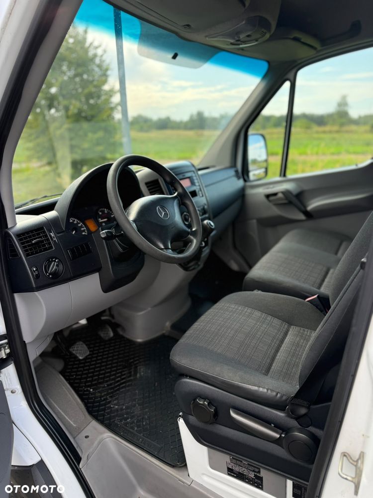 Mercedes-Benz Sprinter - 9