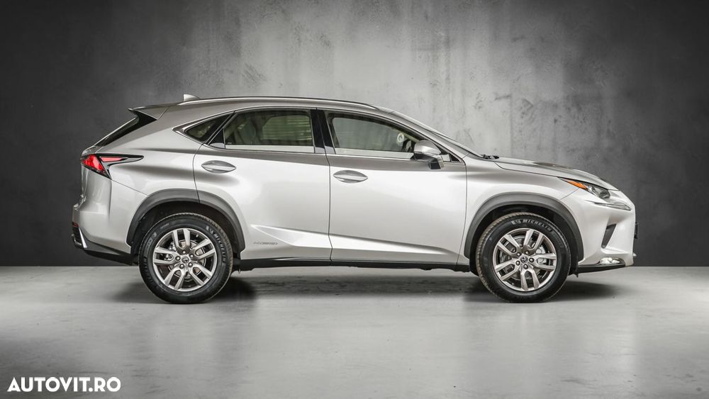 Lexus Seria NX 300h - 6