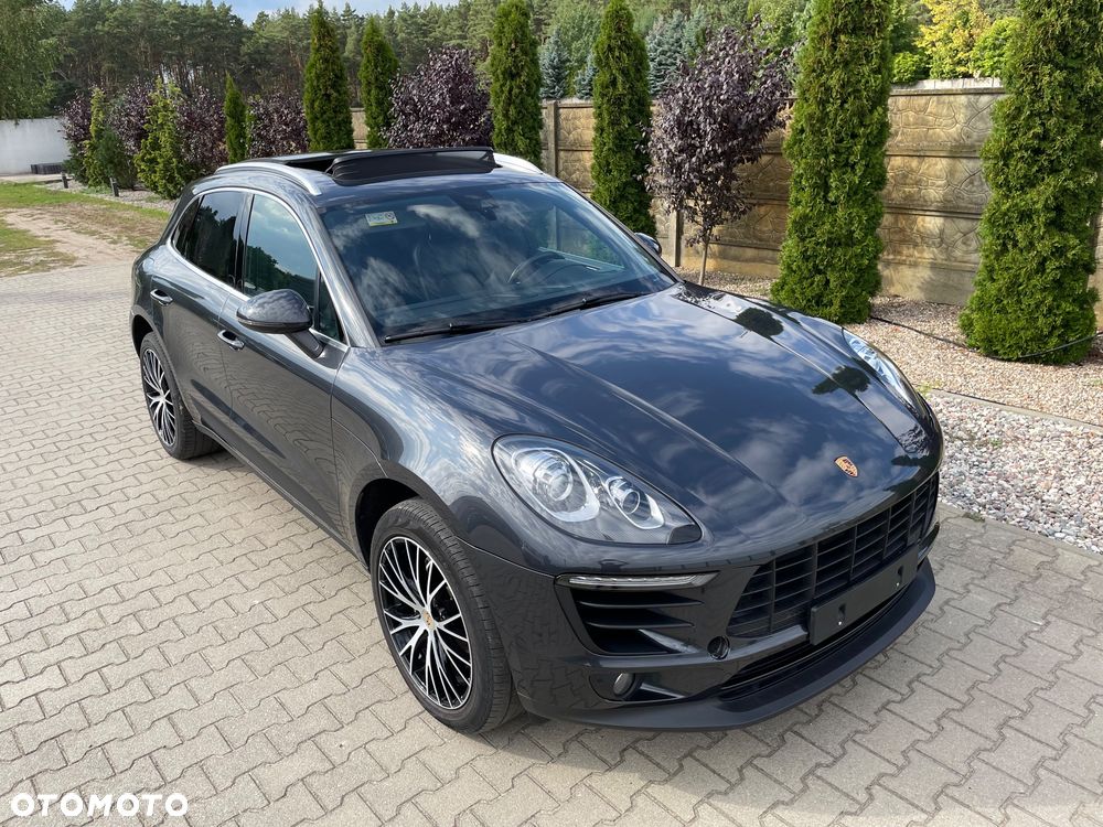 Porsche Macan - 1