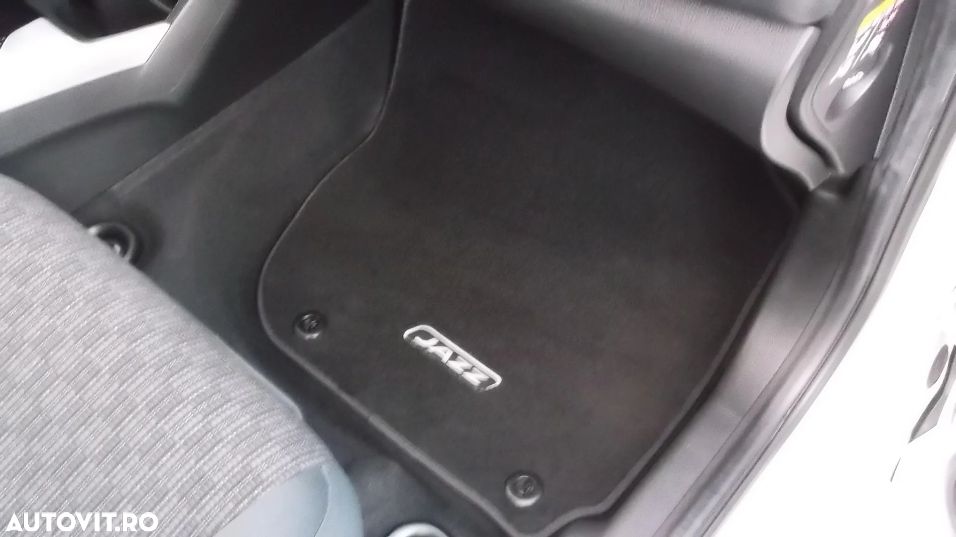 Honda Jazz 1.3 i-VTEC CVT Comfort - 23