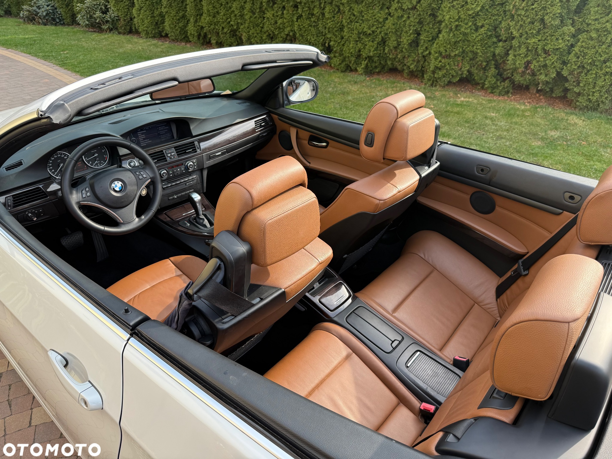 BMW Seria 3 320i Cabrio Edition Exclusive - 24