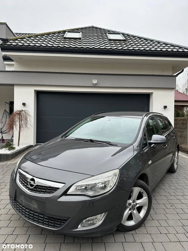 Opel Astra GTC 1.4 Turbo - 4