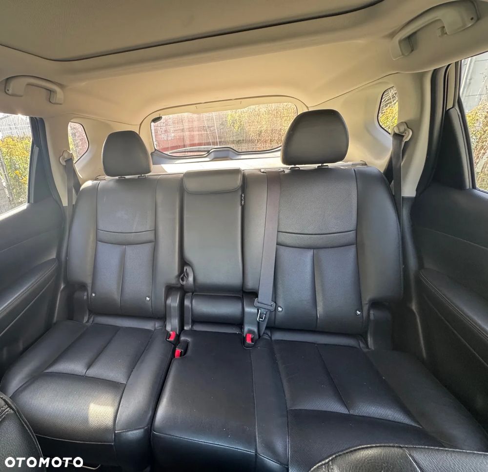 Nissan X-Trail 2.0 dCi Tekna 4WD Xtronic - 13