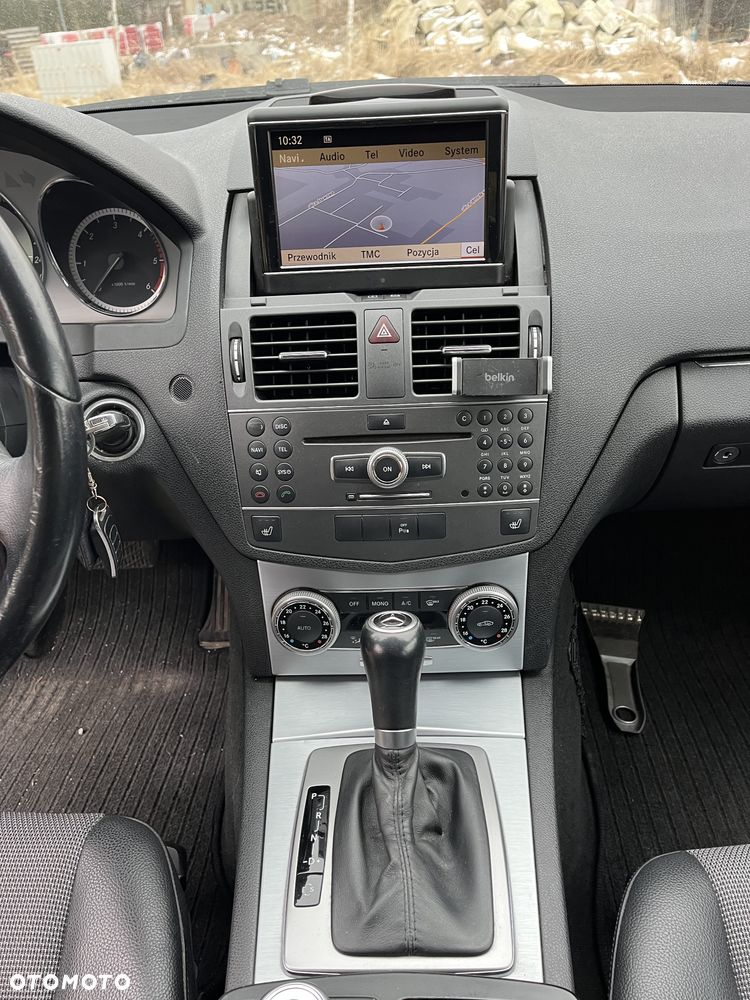 Mercedes-Benz Klasa C 220 CDI DPF Automatik BlueEFFICIENCY Avantgarde - 15