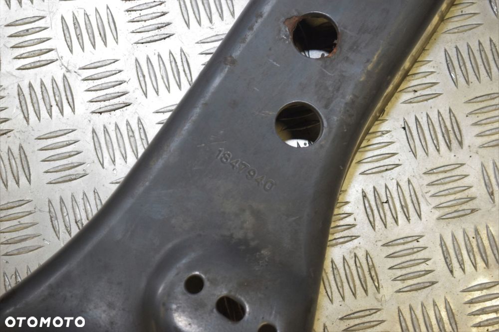 BELKA POPRZECZNA SCANIA R - 3