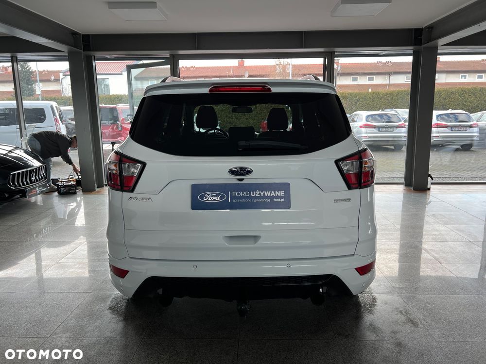 Ford Kuga - 12