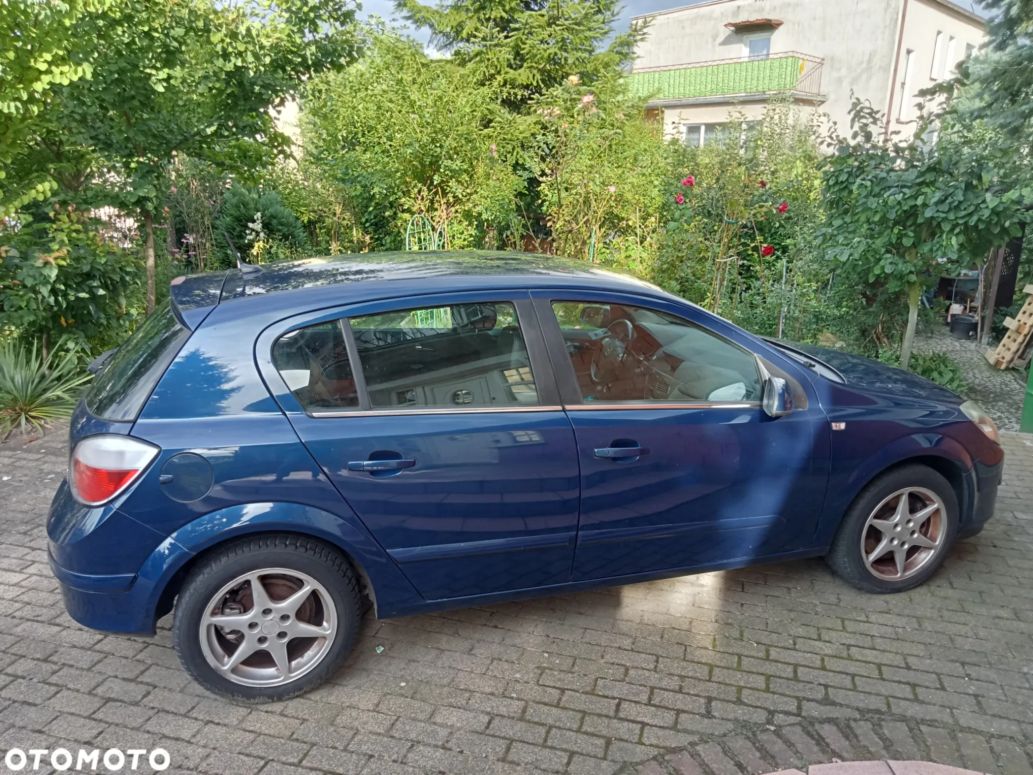 Opel Astra III 1.9 CDTI Essentia - 2