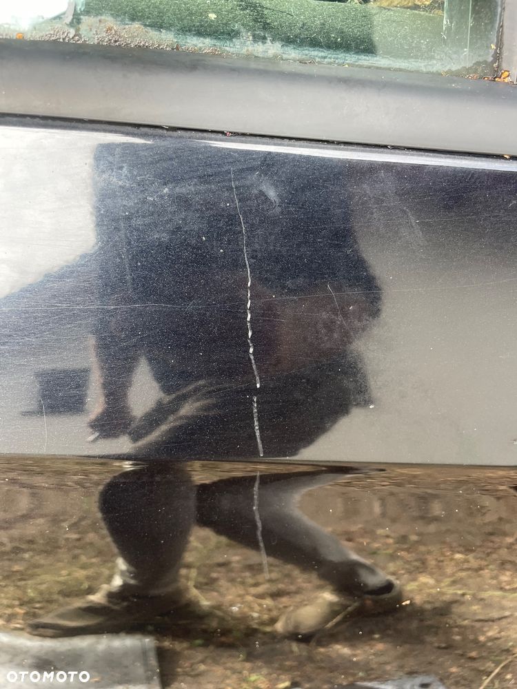 VW PASSAT B6  DRZWI CZARNE LC9x prawe tył - 4