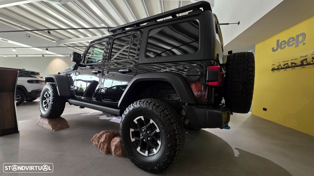 Jeep Wrangler - 10