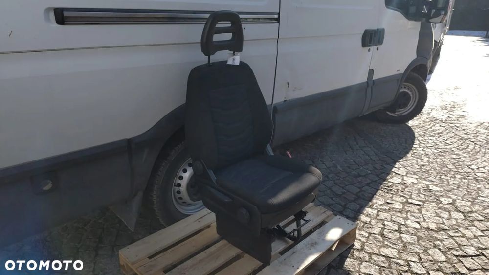 FOTEL PASAŻERA POJEDYNCZY REGULOWANY IVECO DAILY 14- NO 225/099 - 3