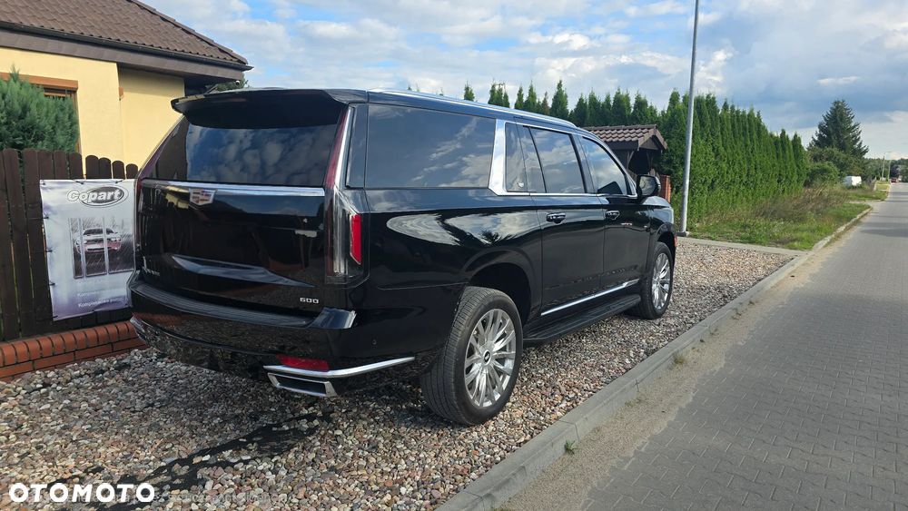Cadillac Escalade - 3