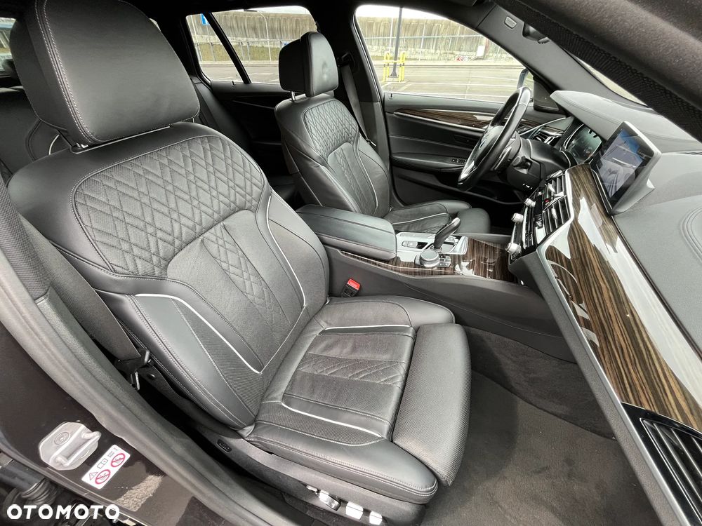 BMW Seria 5 520i Luxury Line - 26
