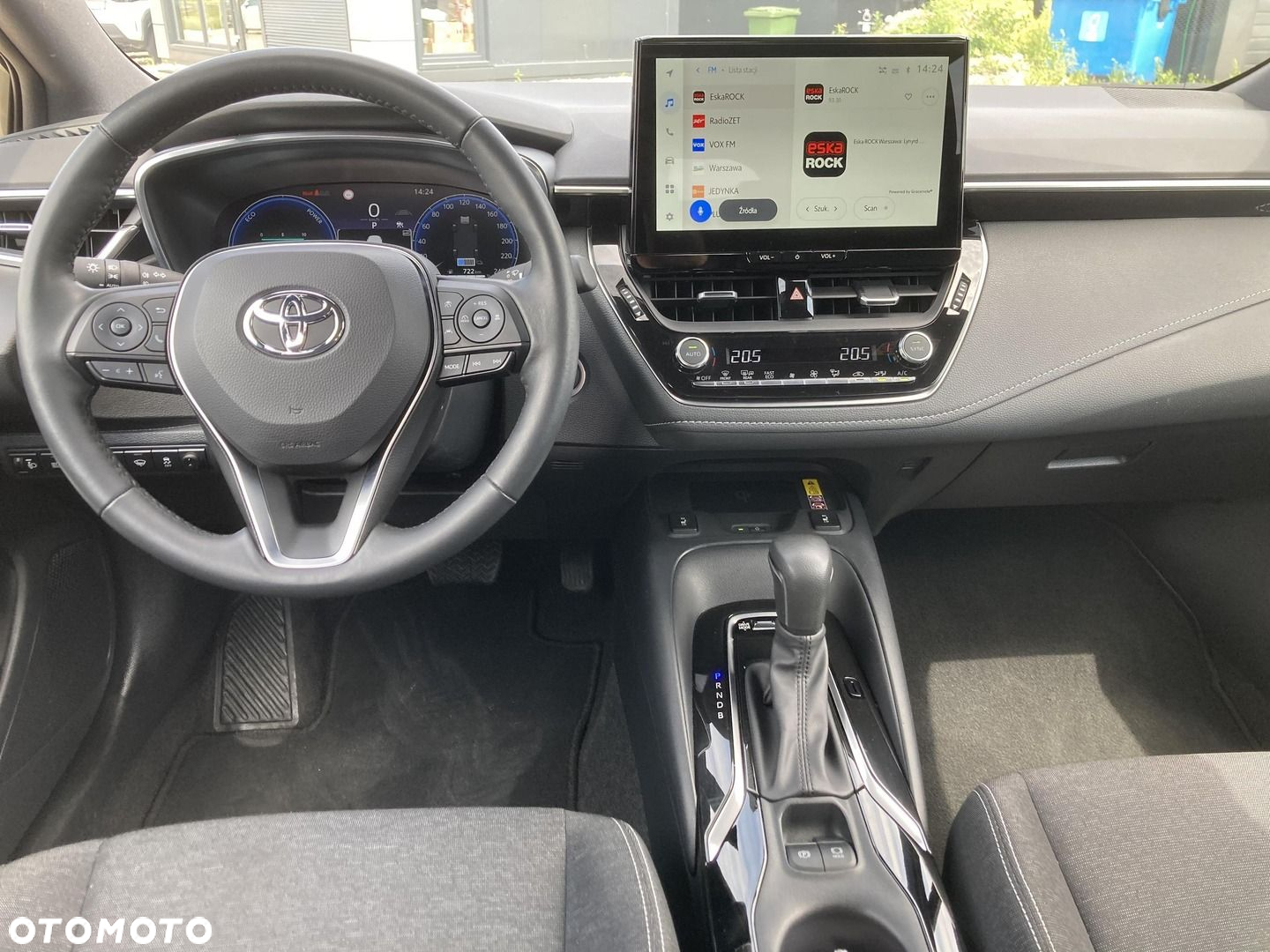Toyota Corolla - 13