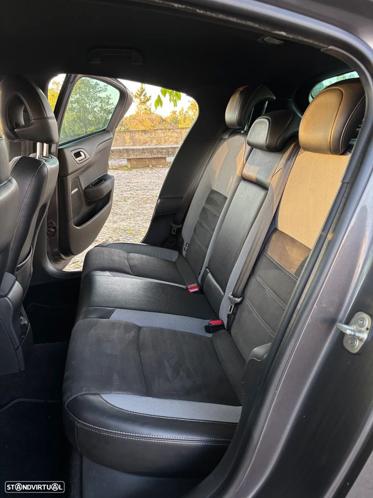 DS DS4 Crossback 1.6 BlueHDi So Chic - 12