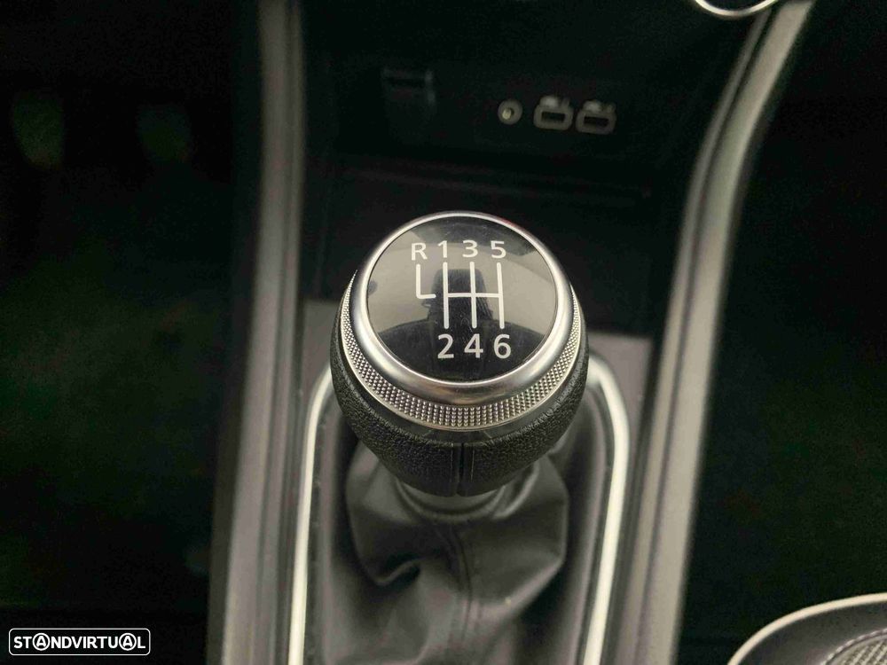 Renault Captur 1.0 TCe Techno Bi-Fuel - 10