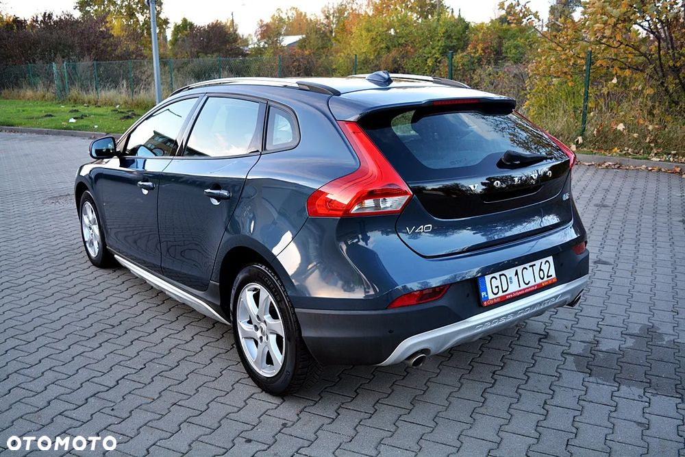 Volvo V40 Cross Country 2019 photo 3