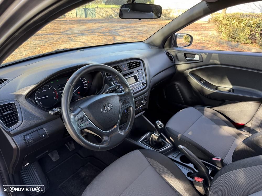 Hyundai i20 1.1 CRDi Access Plus - 9