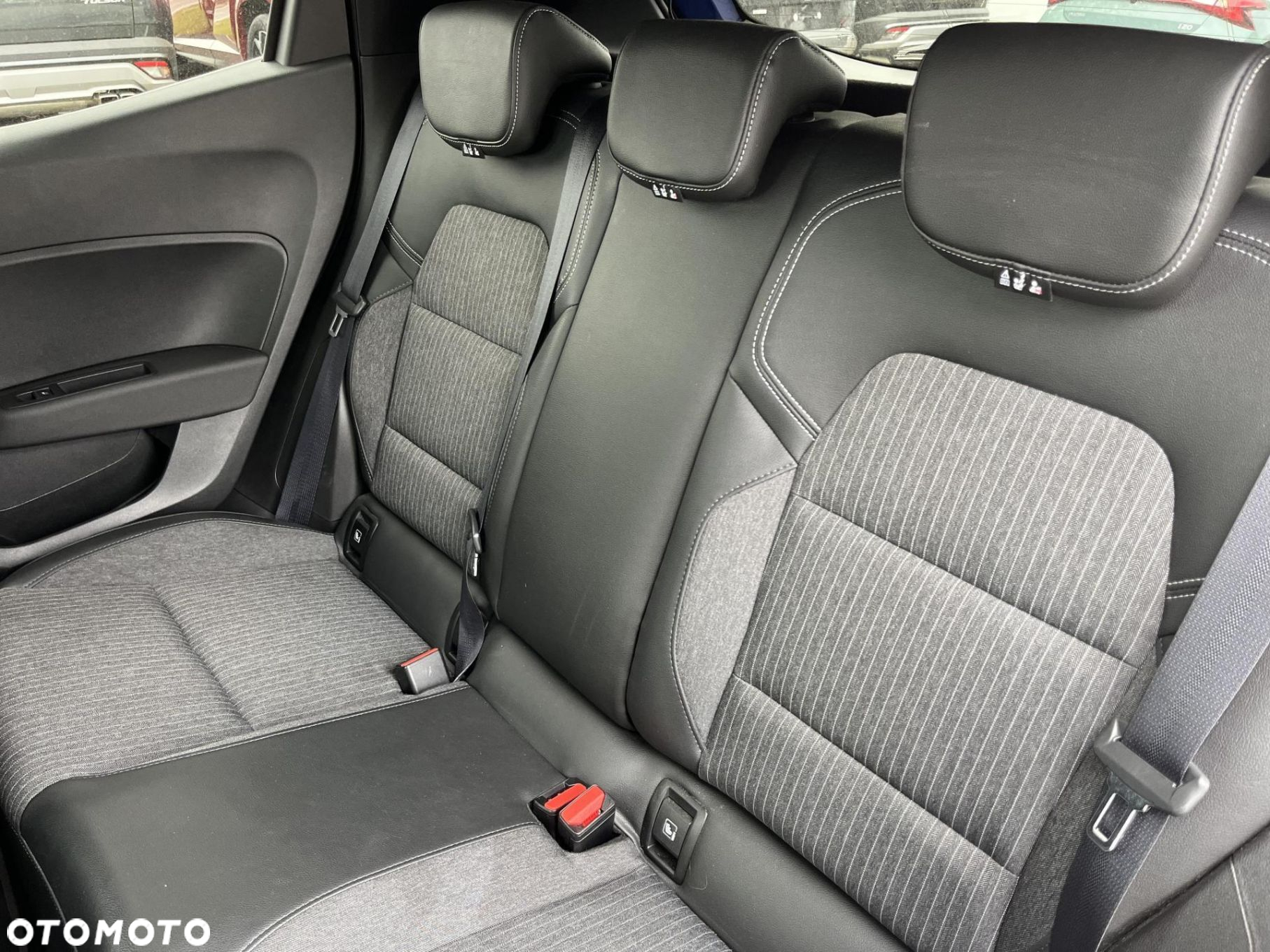 Renault Clio 1.0 TCe Techno - 11