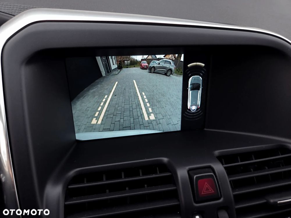 Volvo XC 60 D4 Geartronic Summum - 30