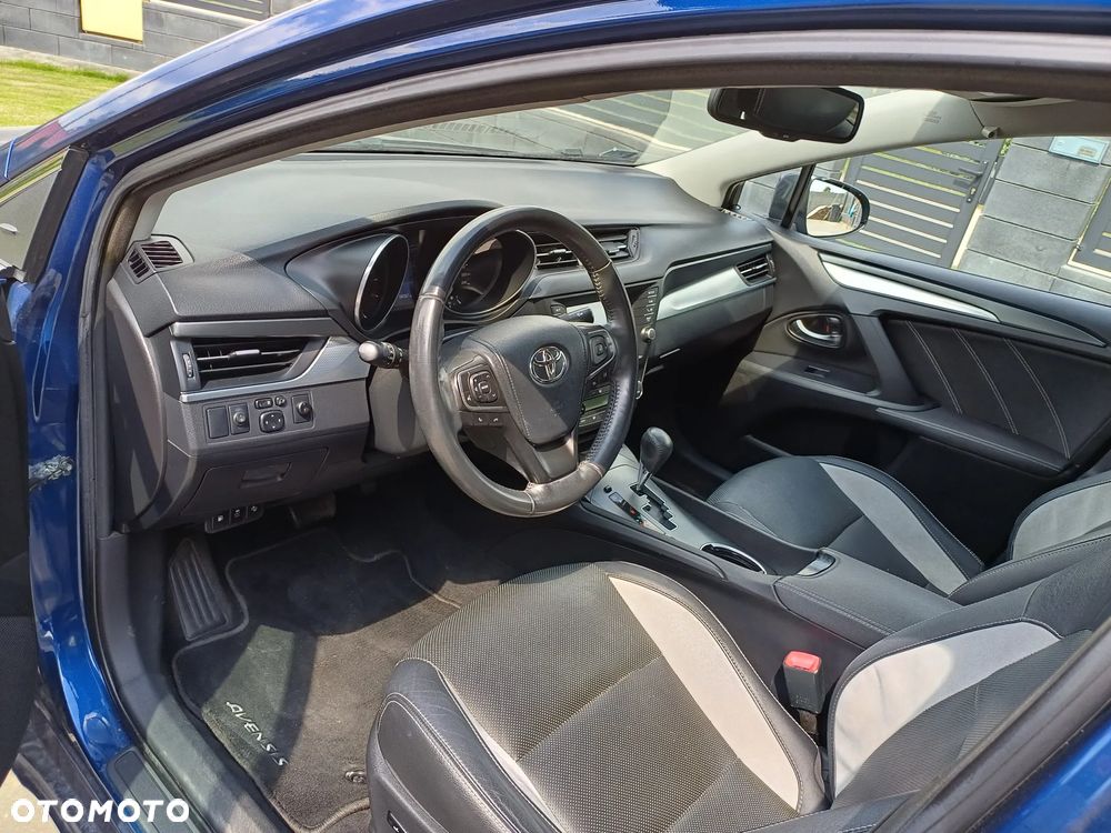 Toyota Avensis 1.8 Premium MS - 7