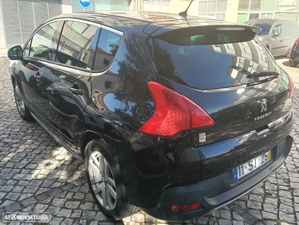 Peugeot 3008 2.0 HDi Hybrid4 - 17
