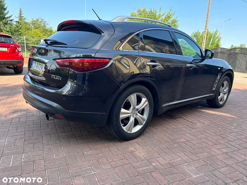 Infiniti FX FX30d GT Premium - 6