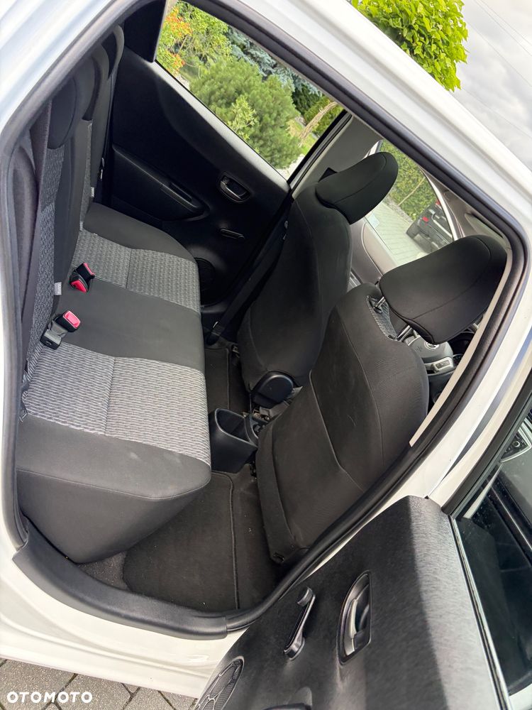 Toyota Yaris 1.33 Selection Passion - 34