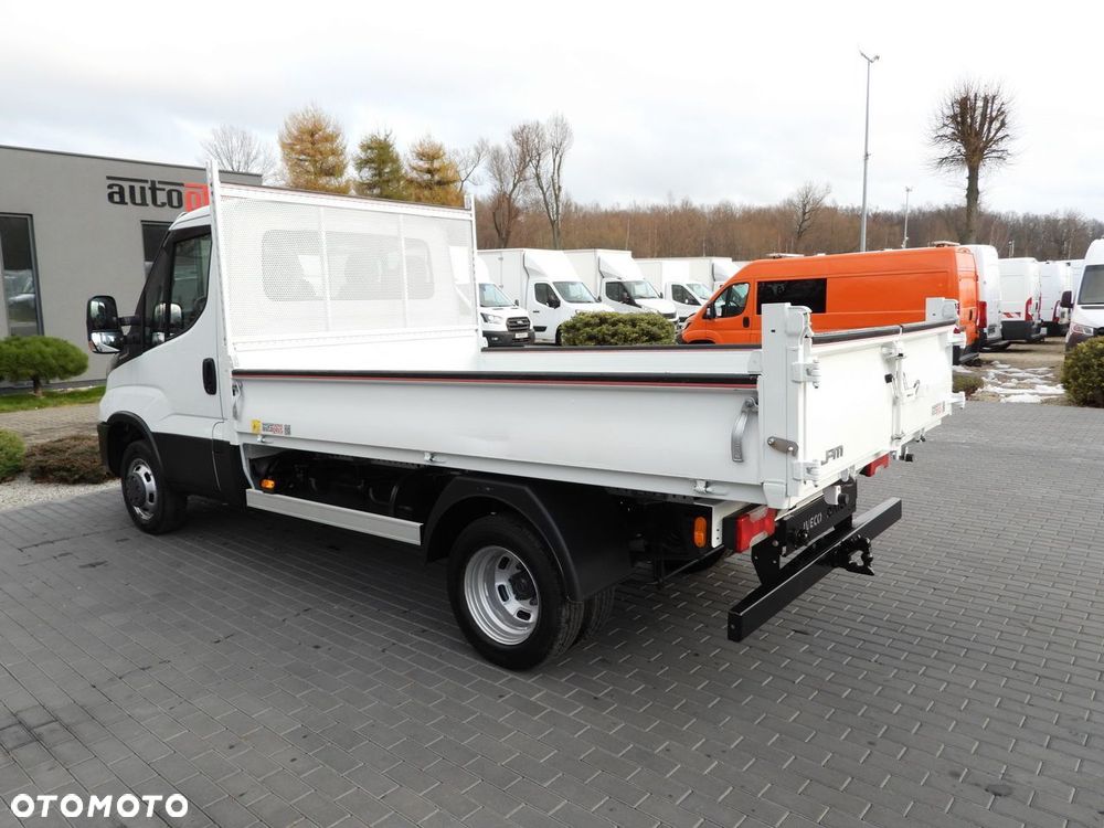 Iveco DAILY 35C18 TEMPOMAT LEDY AUTOMAT HI-MATIC BLIŹNIACZE KOŁA KLIMATYZACJA  180KM - 10