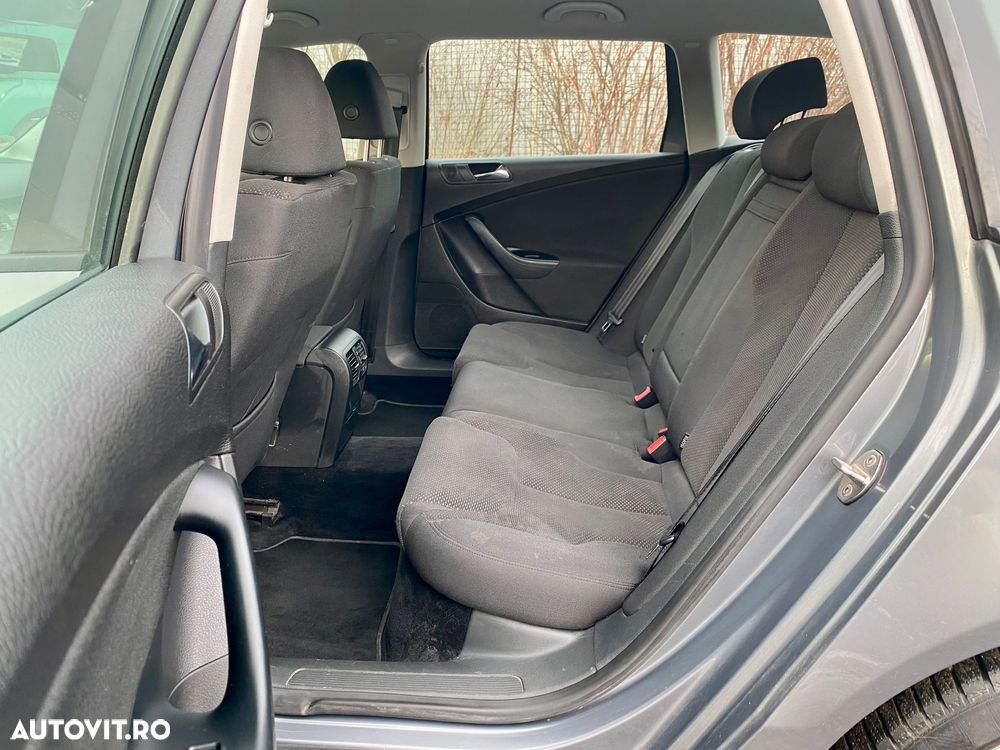 Volkswagen Passat 1.9 TDI DPF BlueMotion - 6