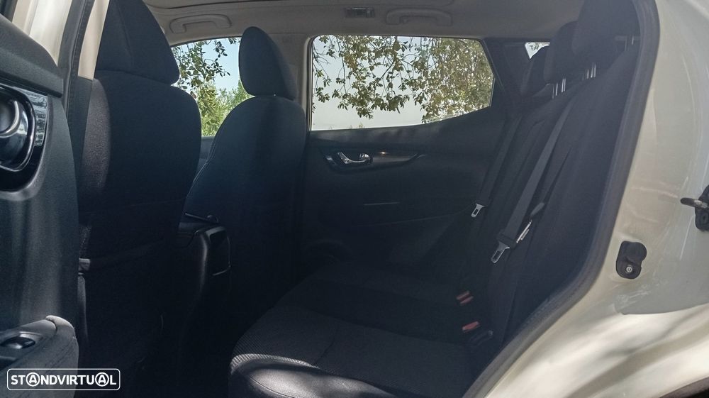 Nissan Qashqai 1.5 dCi 360 - 9