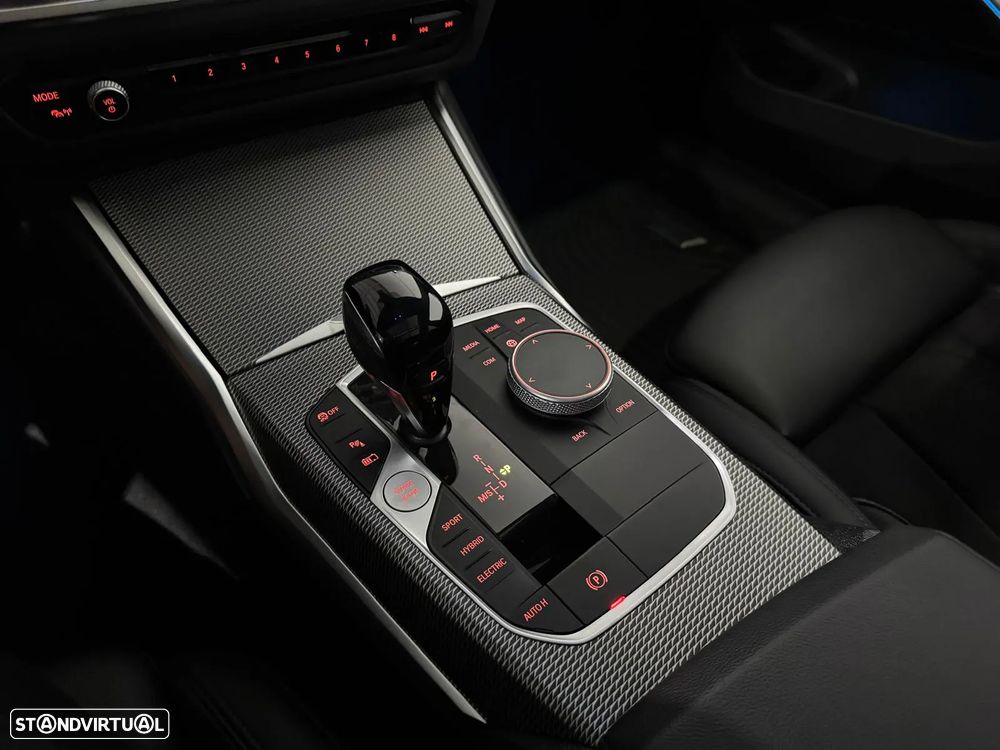 BMW 330 e Touring Pack M Auto - 18