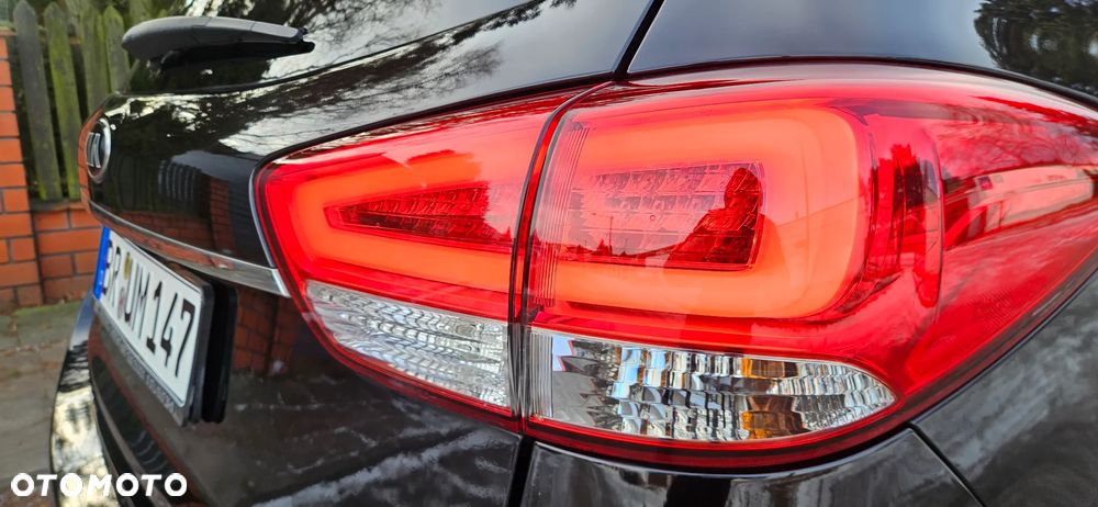 Kia Carens 1.7 CRDi 136 Dream Team Edition - 7