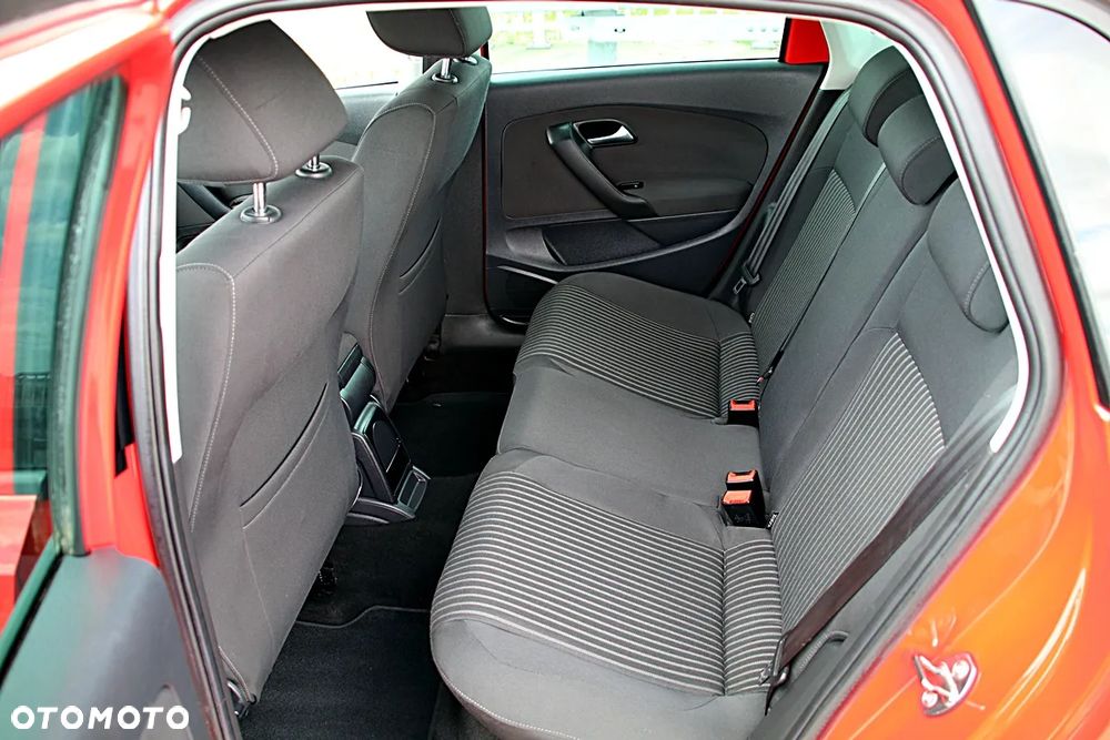 Volkswagen Polo 1.4 Highline - 19