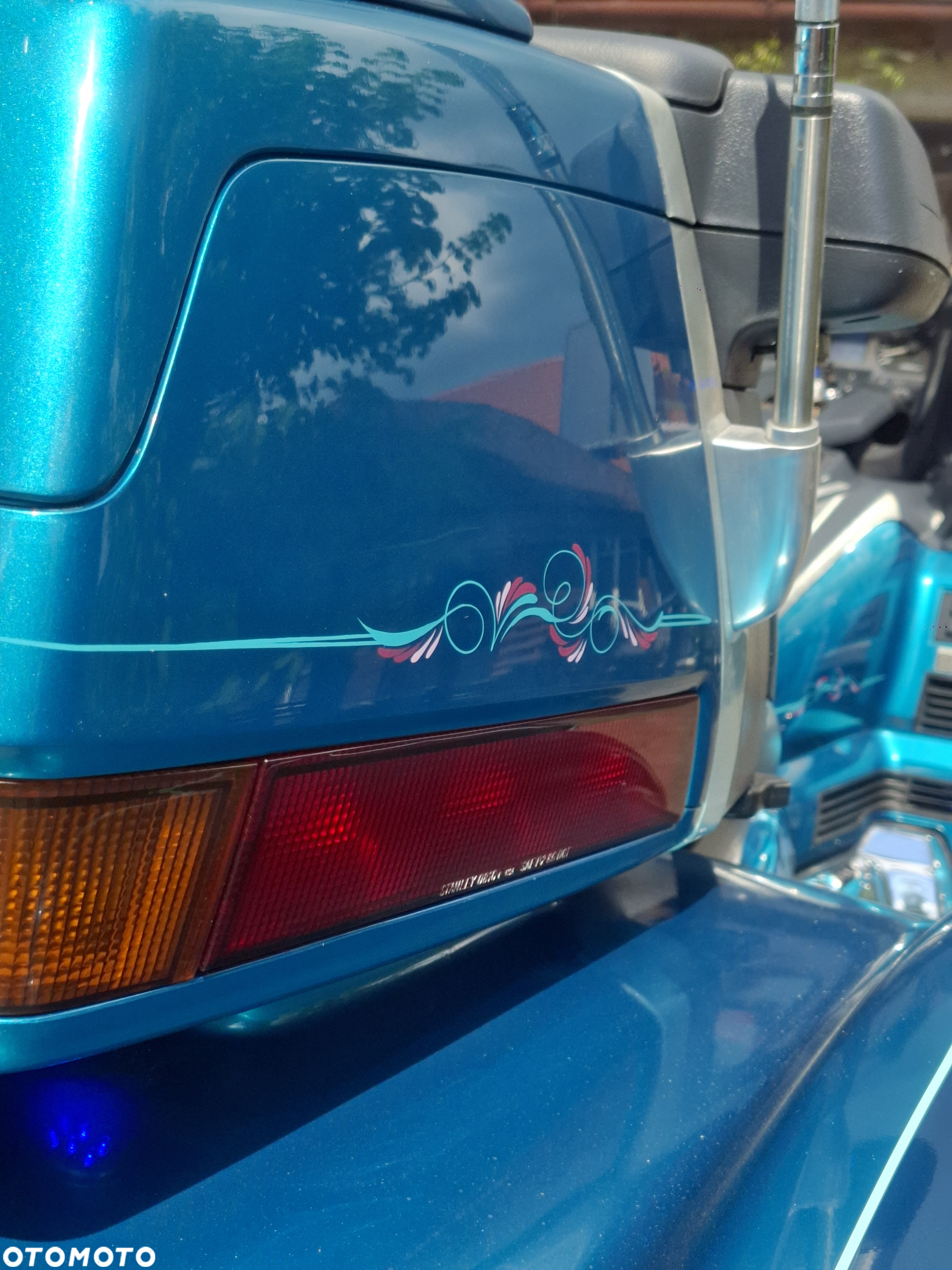 Honda GL - 12