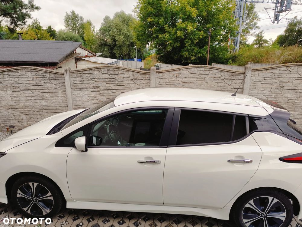 Nissan Leaf 40kWh Acenta - 11
